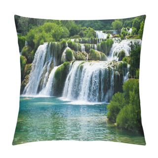 Personality  Waterfall Pillow Covers