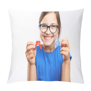 Personality  Healthy, Beautiful Smile, The Child To The Dentist. Pillow Covers