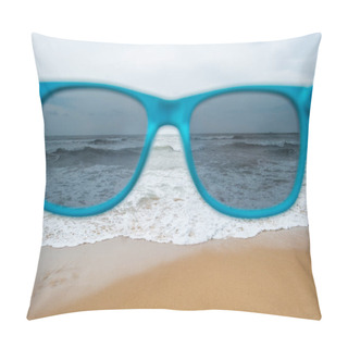 Personality  Sea Through Sunglasses Pillow Covers