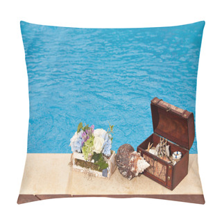 Personality  Treasure Chest Pool Flowers Snail Pillow Covers