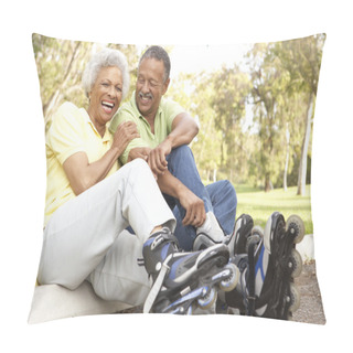 Personality  Senior Couple Putting On In Line Skates In Park Pillow Covers