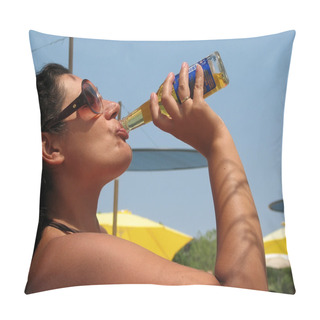 Personality  Woman Drinking Beer Pillow Covers