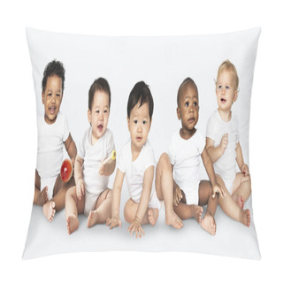 Personality  Diverse Babies Sitting On The Floor Pillow Covers