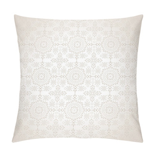 Personality  Seamless Traditional Golden Wallpaper Pillow Covers