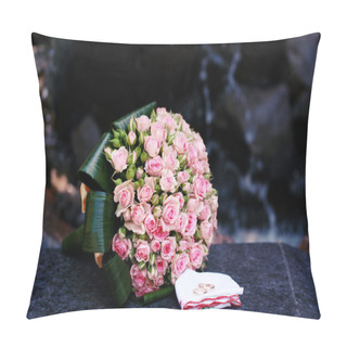 Personality  Wedding Bouquet Of Pink Roses With Rings Pillow Covers