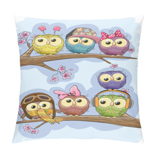 Personality  Cute Owls Is Sitting On A Branches Pillow Covers