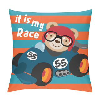 Personality  Little Teddy Bear Racer With A Red Helmet. Vector Illustration. Pillow Covers