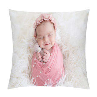 Personality  Beautiful Newborn Smiling In Dream Pillow Covers