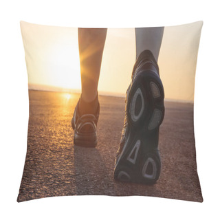 Personality  Running Shoes With Sunset Beyind Pillow Covers