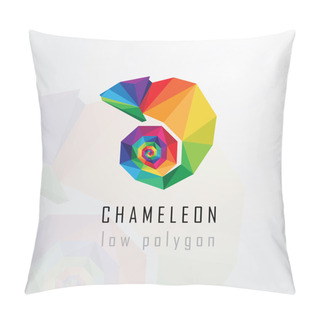 Personality  Low Polygon Style Chameleon Pillow Covers