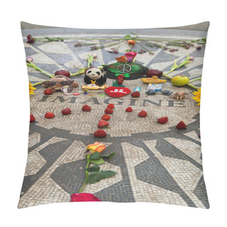 Personality  Strawberry Fields In Central Park, New York, USA Pillow Covers