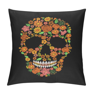 Personality  Embroidery Skull Face Orange Flower Texture Mexican Patch. Textile Print Embroidered Stitch. Dia De Los Muertos Day Of The Dead Or Halloween Card Vector Illustration Background. Pillow Covers