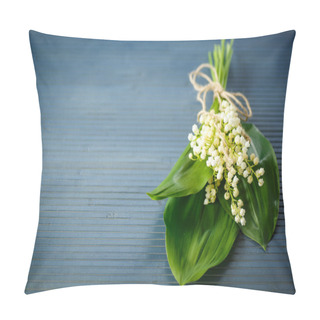 Personality  Bouquet Of Lilies Of The Valley Pillow Covers