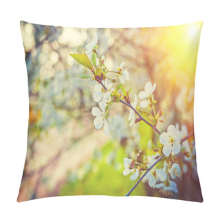 Personality Blossoming Cherry Tree Pillow Covers