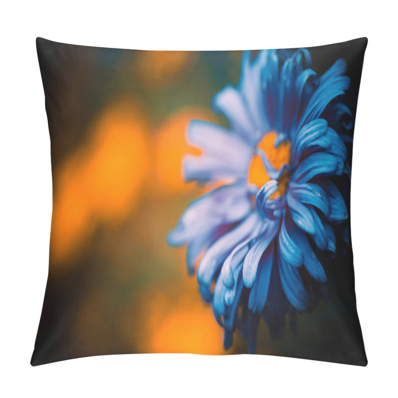 Personality  blue flower bud pillow covers