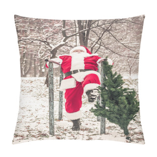 Personality  Santa Claus Doing Push Ups In Forest Pillow Covers