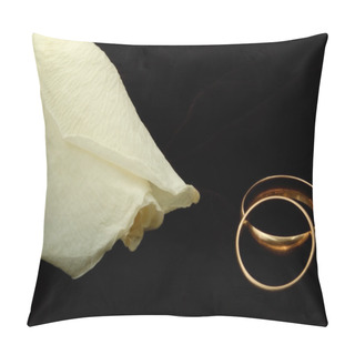 Personality  Two Rings Pillow Covers