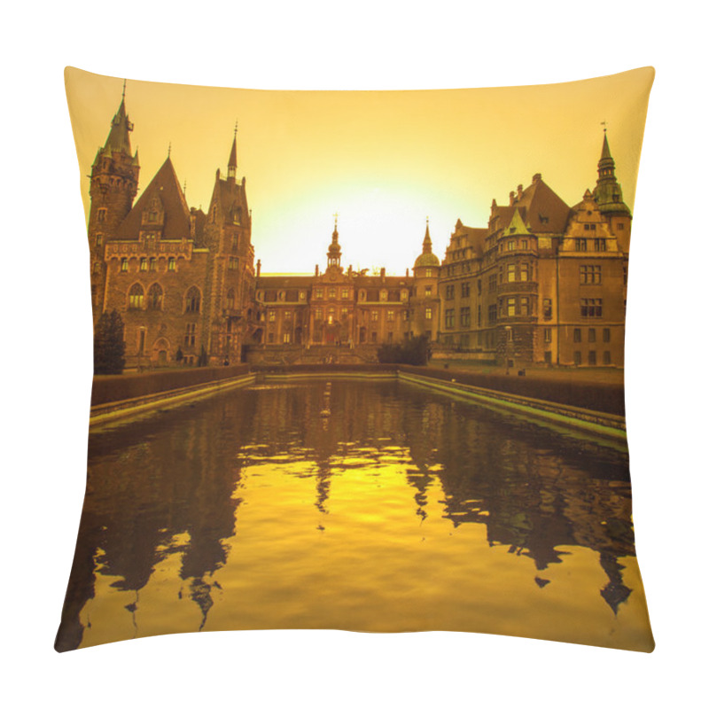 Personality  Magnificent castle pillow covers