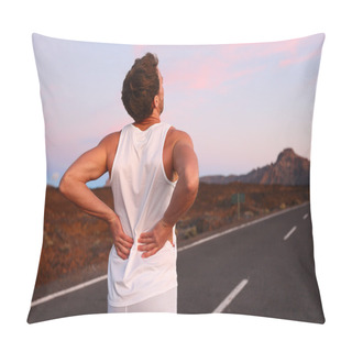 Personality  Back Pain - Athletic Running Man With Injury Pillow Covers