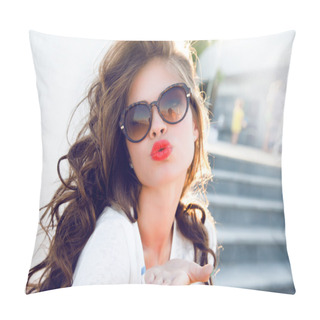 Personality  Beautiful Woman With Perfect Makeup Pillow Covers