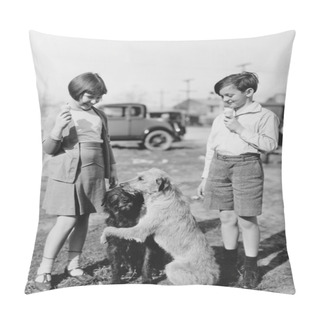 Personality  Hugs For Everyone Pillow Covers