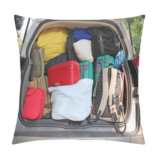 Personality  Car Overloaded With Suitcases For Family Travel Pillow Covers