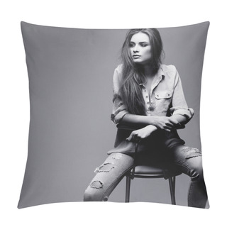 Personality  A Photo Of Beautiful Girl Is In Fashion Style, Glamour Pillow Covers