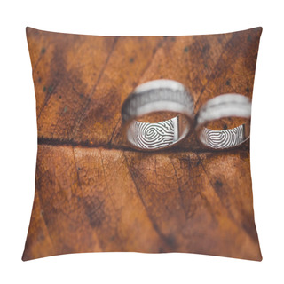 Personality  Wedding Rings With Fingerprints Close-up On Wet Brown Autumn Leaf Skeleton Texture Pillow Covers
