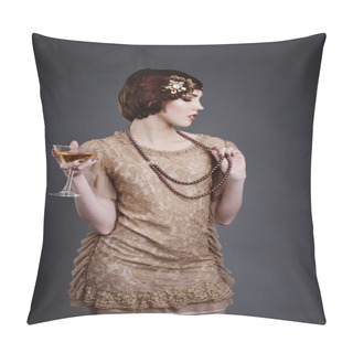Personality  Girl In Style 20 With Short Hair In Elite Old-style Pillow Covers