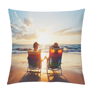 Personality  Happy Romantic Couple Enjoying Beautiful Sunset At The Beach Pillow Covers