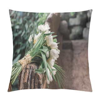 Personality  Wedding Bouquet With White Tulips And Palm Leaves Pillow Covers