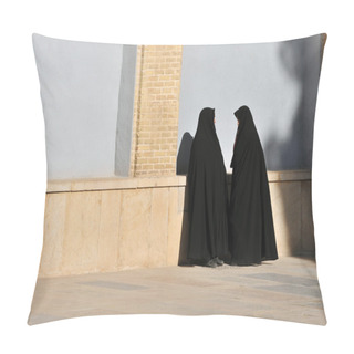 Personality  Two Muslim's Woman Talk Pillow Covers