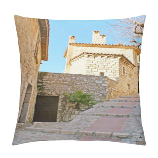 Personality  Walk In Eze Pillow Covers