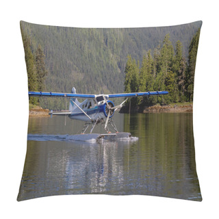 Personality  Seaplane Landing In A Remote Cove Near Ketchikan, Alaska. Pillow Covers
