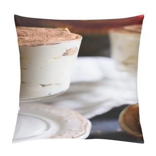 Personality  Traditional Italian Dessert Tiramisu Pillow Covers