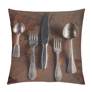 Personality  Vintage Spoons And Forks With Knife On Rusted Background Pillow Covers