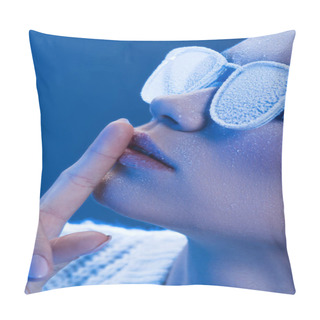 Personality  Woman In Sunglasses Covered In Frost Pillow Covers