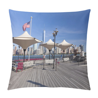 Personality  Jersey City, USA - J.Owen Grundy Waterfront Park Pillow Covers