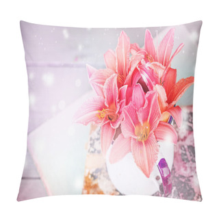 Personality  Bunch Of Lily Flowers Pillow Covers
