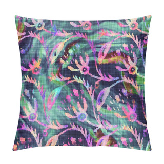 Personality  Blurry Rainbow Glitch Artistic Floral Texture Background. Irregular Bleeding Watercolor Tie Dye Seamless Pattern. Ombre Distorted Boho Flower All Over Print. Variegated Trendy Dipping Wet Effect. Pillow Covers