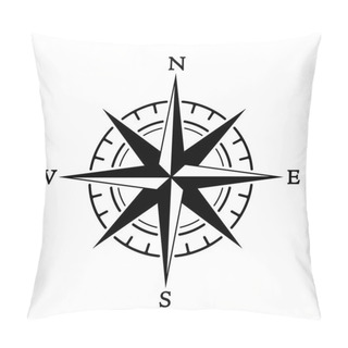 Personality  Compass Wind Rose In Vintage Style. Flat Icon. Vector Illustration Isolated Pillow Covers