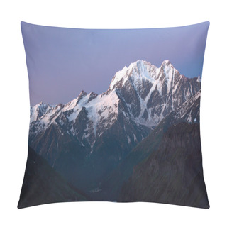 Personality  Valley Pillow Covers