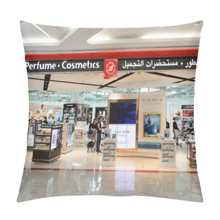 Personality  Dubai International Airport Interior Pillow Covers