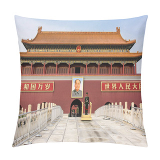 Personality  The Tiananmen Gate On The North Side Of Tiananmen Square In Beijing Pillow Covers