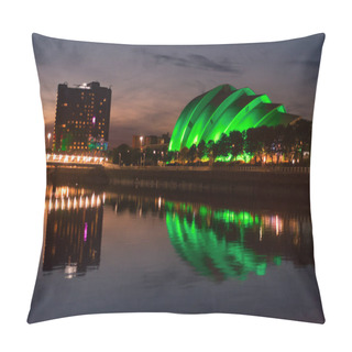 Personality  Glasgow/Scotland - September 20 2016: View Of The SEC Armadillo Lit Up In Green, Reflected In The Clyde River Pillow Covers