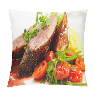 Personality  Duck Fillet Pillow Covers