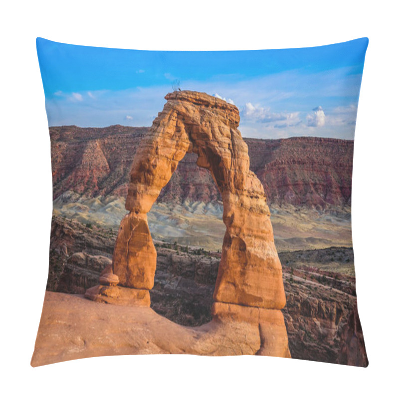 Personality  Colourful South View Of Delicate Arch At The End Of Delicate Arch Trail Pillow Covers