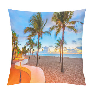 Personality  Fort Lauderdale, Florida, USA Beach And Life Guard Tower At Sunrise. Pillow Covers