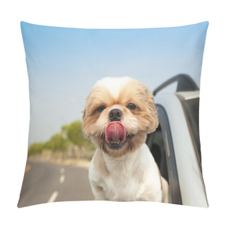Personality  Dog In The Car Pillow Covers