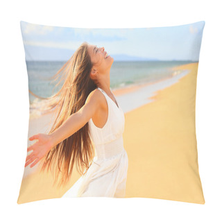 Personality  Woman On Beach Enjoying Nature Pillow Covers